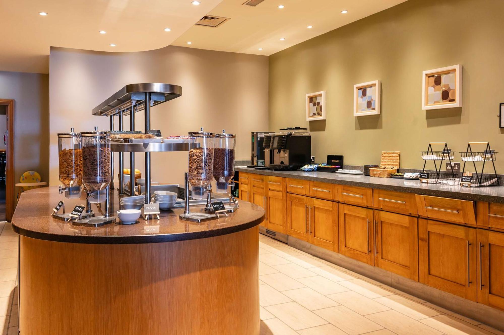 Milestone Peterborough Hotel A1M, Sure Hotel Collection By Best Western Stilton Buitenkant foto