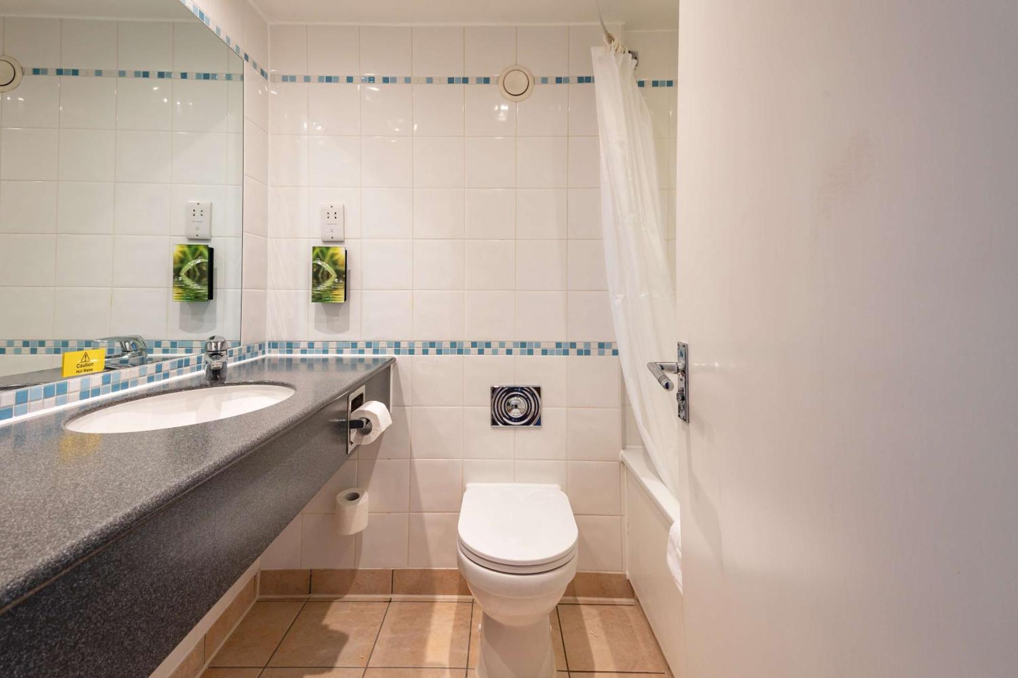 Milestone Peterborough Hotel A1M, Sure Hotel Collection By Best Western Stilton Buitenkant foto