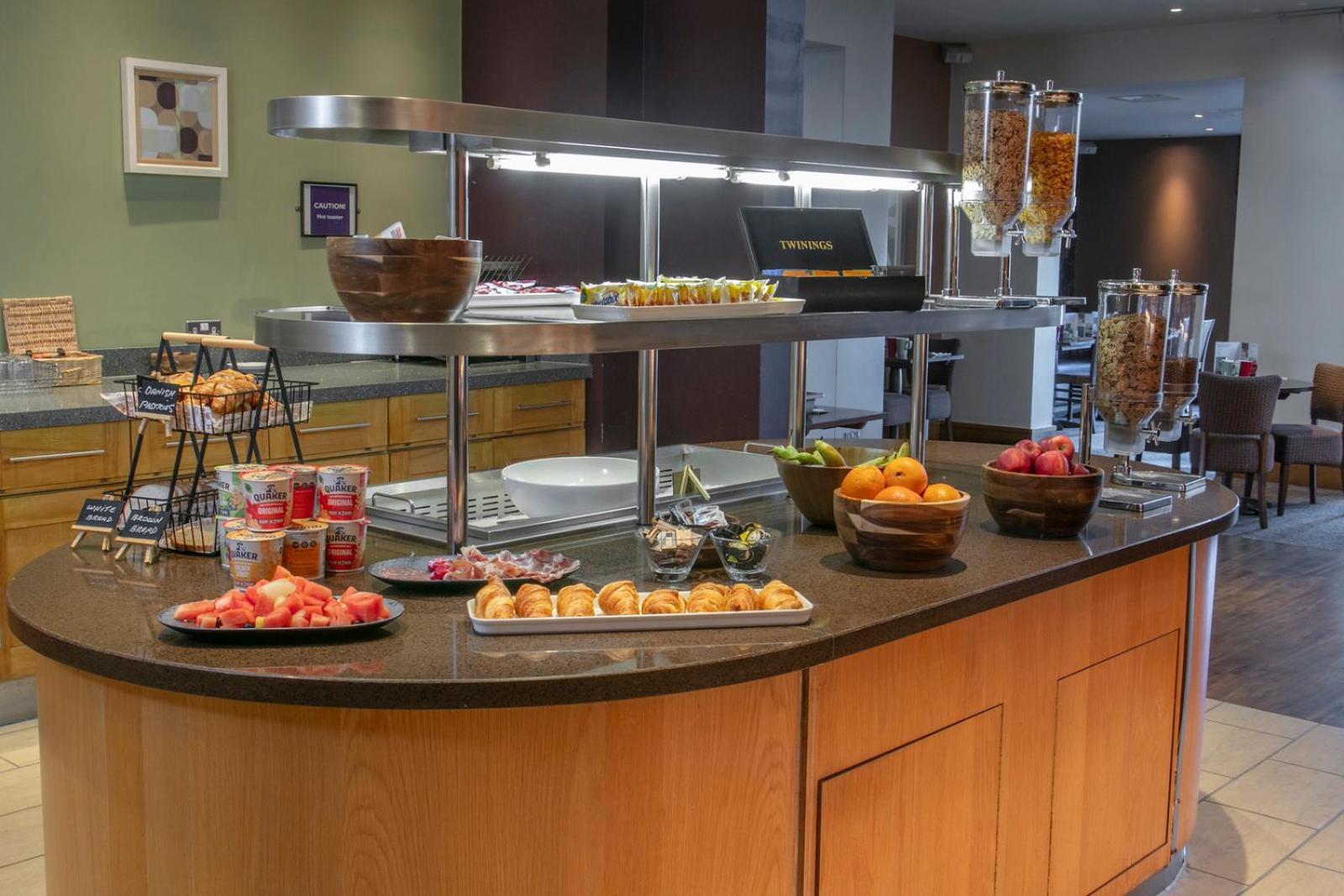 Milestone Peterborough Hotel A1M, Sure Hotel Collection By Best Western Stilton Buitenkant foto