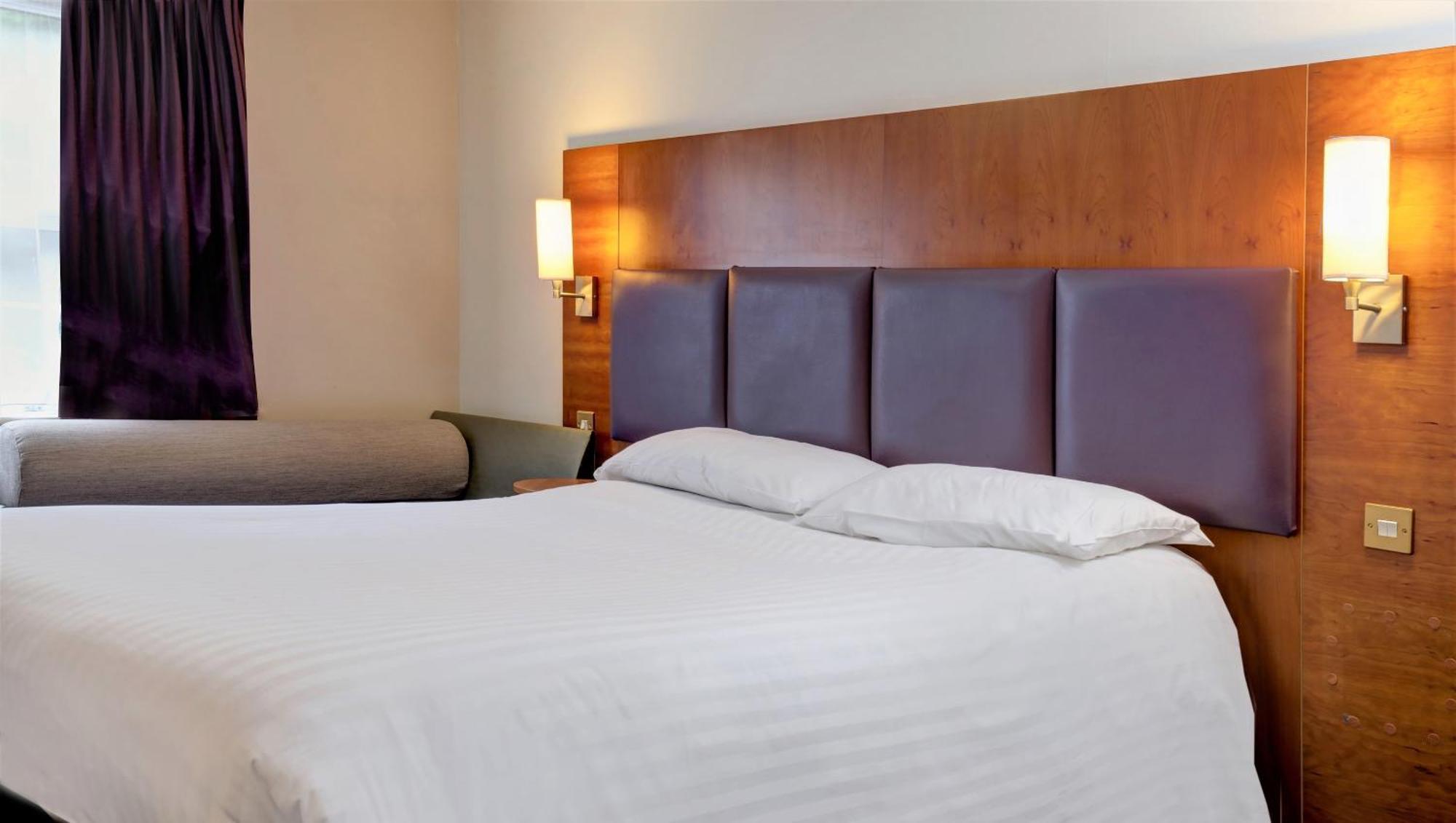 Milestone Peterborough Hotel A1M, Sure Hotel Collection By Best Western Stilton Buitenkant foto
